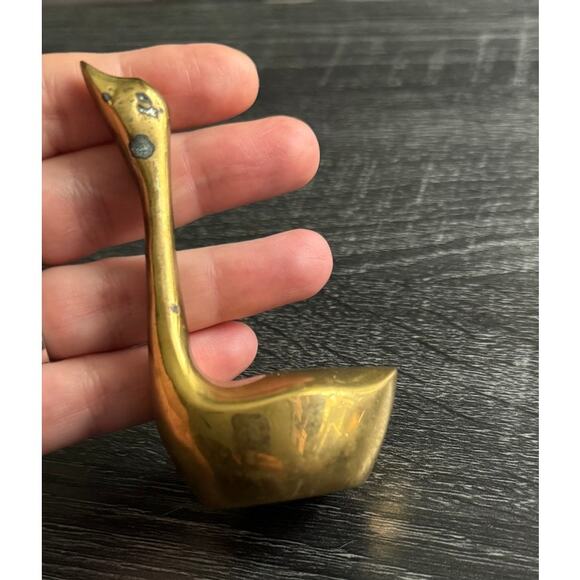 Vintage Mid Century Modern Solid Brass Swan Figurine Paperweight Ringer Holder - Picture 10 of 10